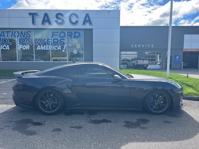 Used 2025 Ford Mustang Dark Horse RWD image 8