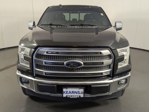 Used 2017 Ford F150 Platinum w/ Equipment Group 701A Luxury AWD/4WD image 3