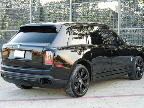 Used 2021 Rolls-Royce Cullinan AWD/4WD image 7