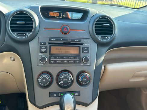 Used 2007 Kia Rondo EX w/ Premium Pkg image 34