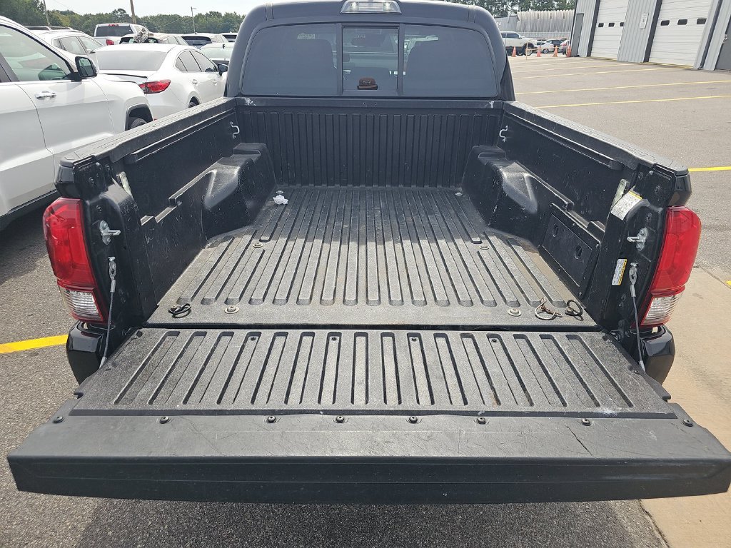 Used 2023 Toyota Tacoma SR AWD/4WD image 9