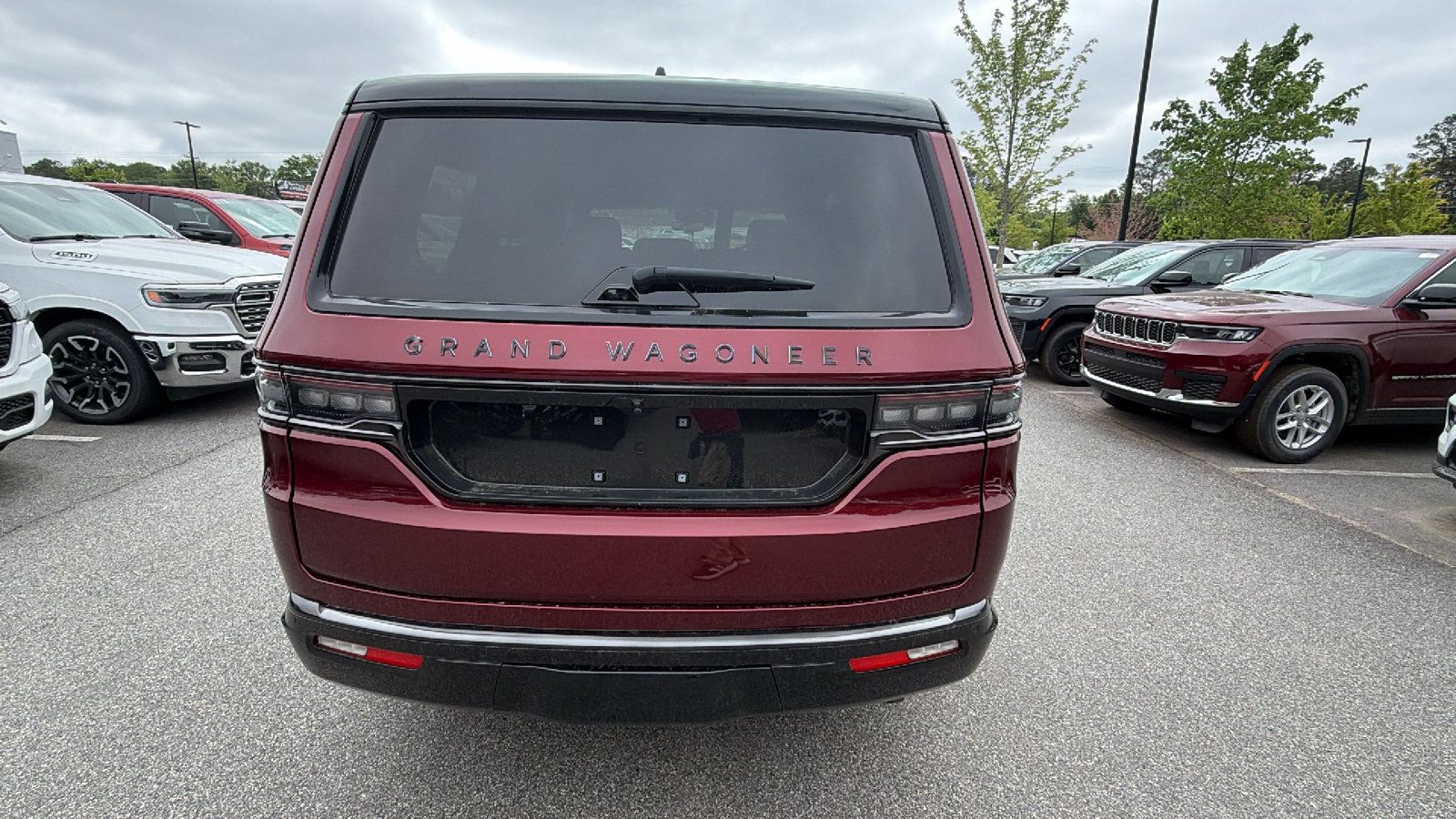 Certified 2025 Jeep Grand Wagoneer Series II Obsidian w/ Quick Order Packagew 28T AWD/4WD image 9