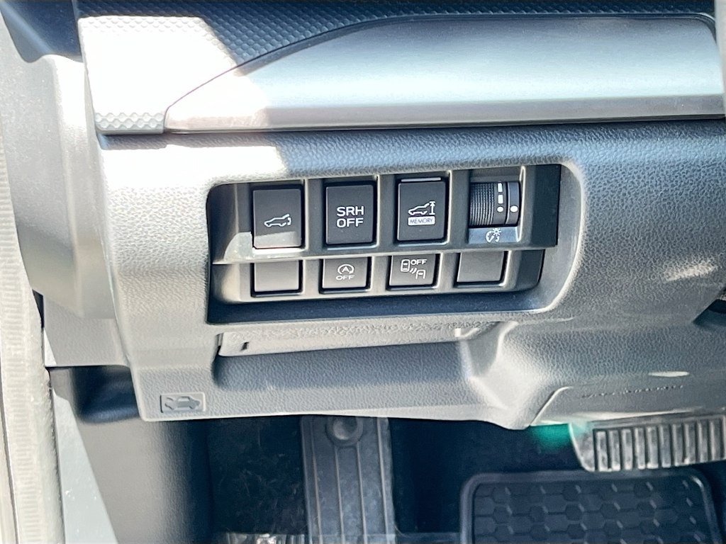 Used 2024 Subaru Forester Premium AWD/4WD image 10