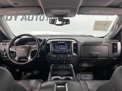 Used 2017 Chevrolet Silverado 1500 LTZ Z71 w/ LTZ Plus Package AWD/4WD image 18