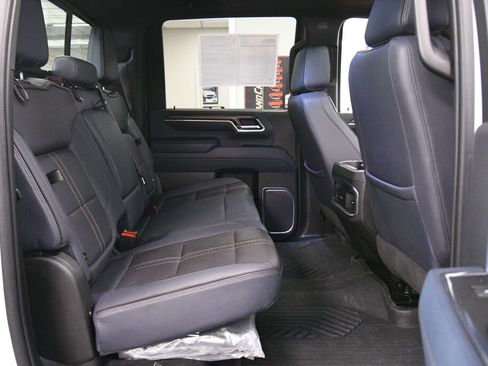 Used 2024 Chevrolet Silverado 2500 High Country w/ High Country Premium Package image 26