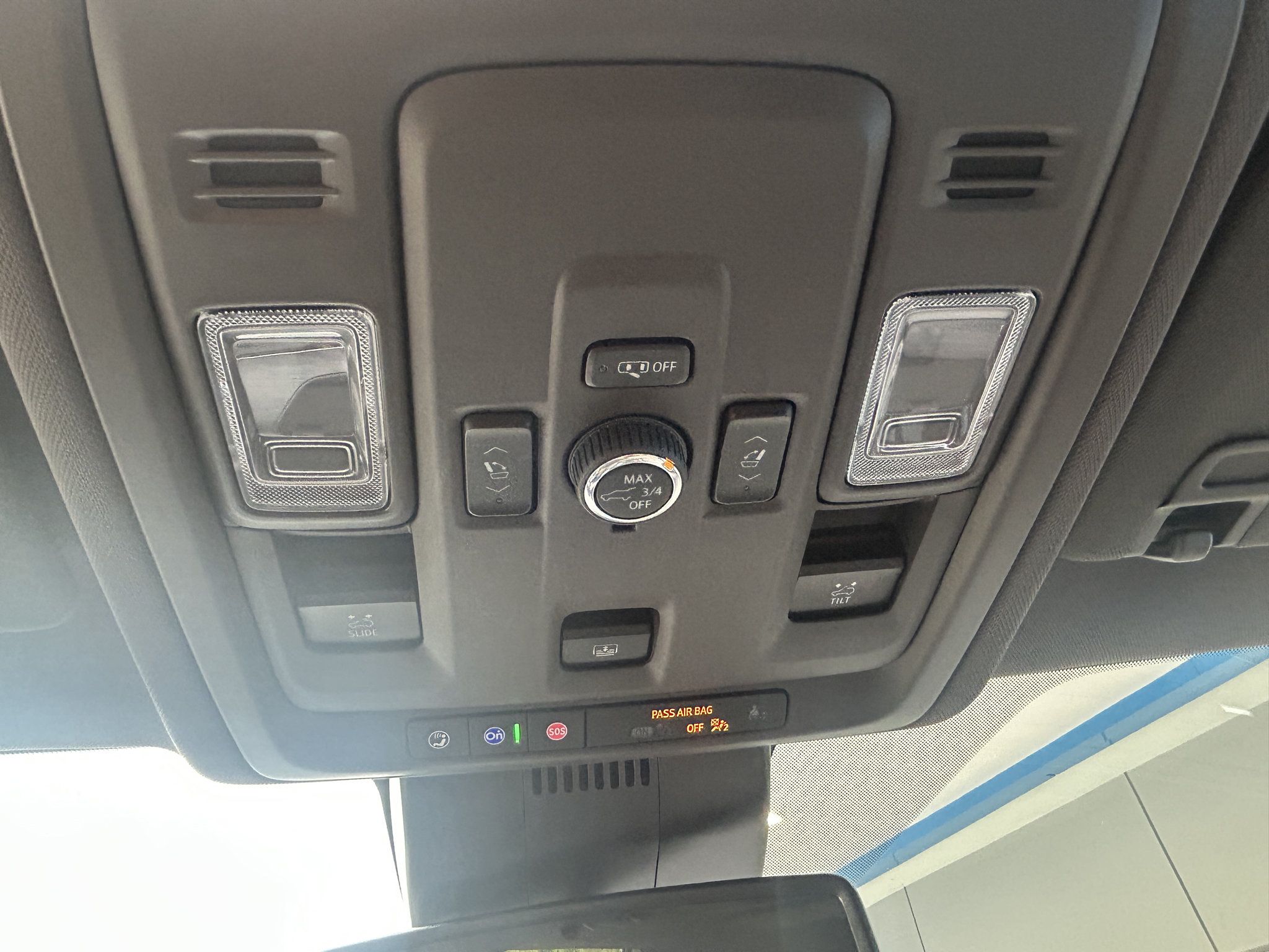 Used 2025 Chevrolet Tahoe Z71 w/ Comfort Package AWD/4WD image 29