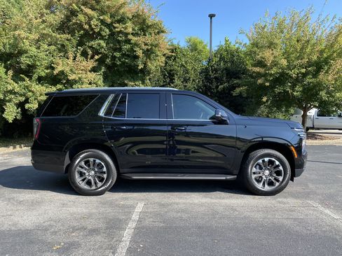 Used 2026 Chevrolet Tahoe LT w/ Comfort Package AWD/4WD image 10