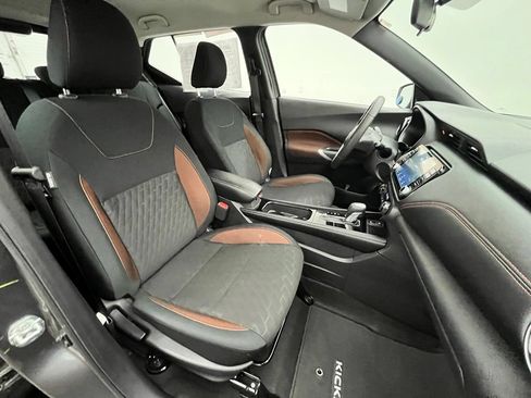 Used 2024 Nissan Kicks SR FWD image 31
