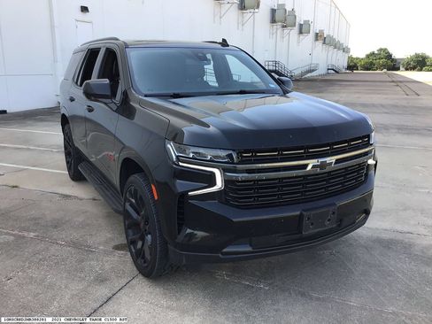 Used 2021 Chevrolet Tahoe RST w/ Rear Media and Nav Package RWD image 4