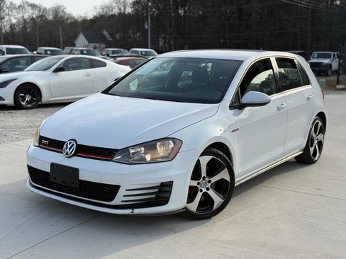 Used 2015 Volkswagen GTI S image 2