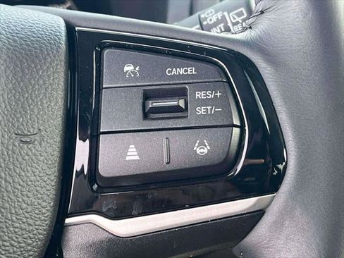 Used 2025 Honda Odyssey Touring image 19