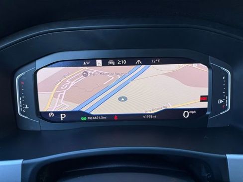 Used 2021 Volkswagen Atlas Cross Sport SEL image 25