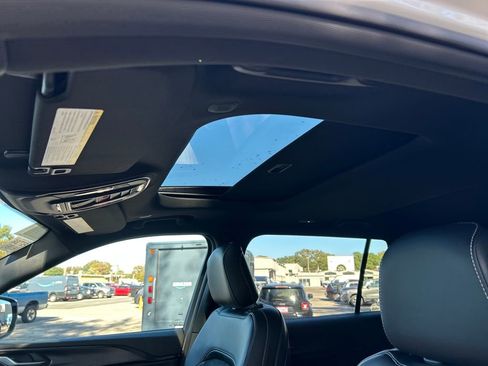 New 2025 Jeep Grand Cherokee L Altitude image 22