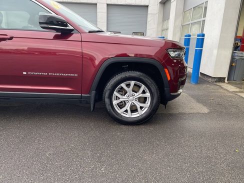 Used 2022 Jeep Grand Cherokee L Limited w/ MOPAR Finishing Package image 9