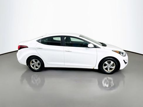 Used 2014 Hyundai Elantra SE image 5