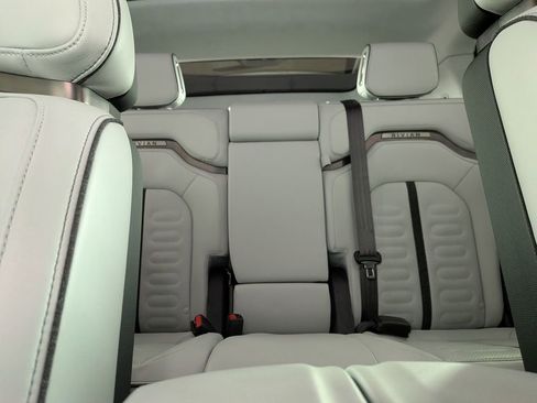 Used 2023 Rivian R1S Adventure image 31