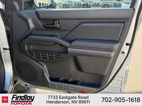 Certified 2025 Toyota Tacoma SR5 AWD/4WD image 15