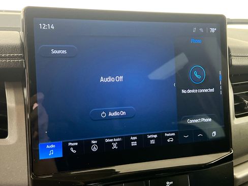 Used 2024 Ford Expedition XLT RWD image 27