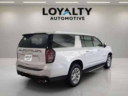 Used 2023 Chevrolet Suburban Premier AWD/4WD image 5