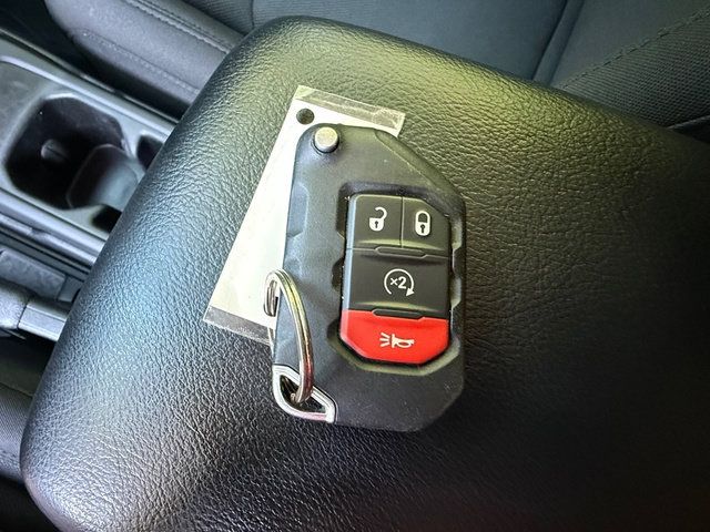 Used 2021 Jeep Wrangler Unlimited Sport AWD/4WD image 28