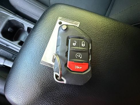 Used 2021 Jeep Wrangler Unlimited Sport AWD/4WD image 28