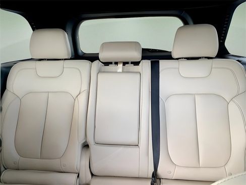 Used 2023 Jeep Grand Cherokee Limited image 46