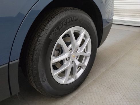 Used 2024 Chevrolet Equinox LT w/ LPO, Floor Liner Package FWD image 31