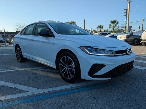 Certified 2025 Volkswagen Jetta Sport image 8