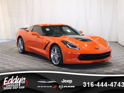 Used 2019 Chevrolet Corvette Stingray Coupe w/ LPO, Stingray Logo Package RWD image 1
