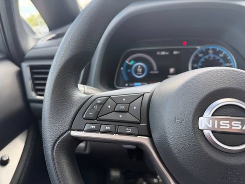 Used 2024 Nissan Leaf S FWD image 23