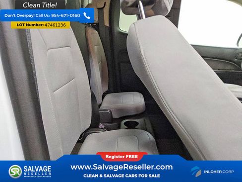Used 2015 Chevrolet Colorado W/T RWD image 13