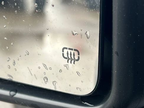 Used 2024 Jeep Wrangler Willys image 32