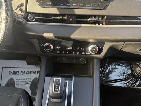 Used 2022 Mitsubishi Outlander SE image 21