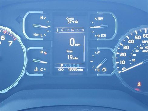 Certified 2020 Toyota Tundra TRD Pro AWD/4WD image 32