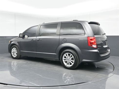 Used 2020 Dodge Grand Caravan SXT FWD image 7