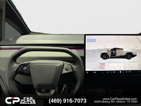 Used 2025 Tesla Cybertruck 2WD Crew Cab image 33