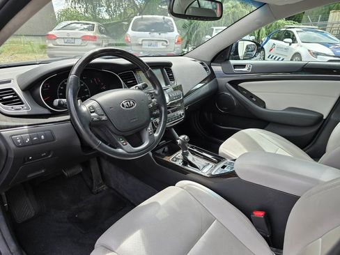Used 2015 Kia Cadenza Limited FWD image 11