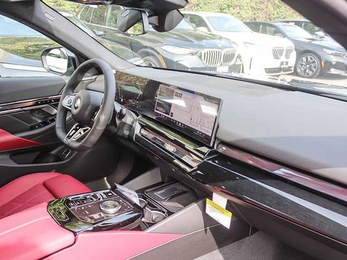 New 2026 BMW 540i xDrive w/ M Sport Package image 16