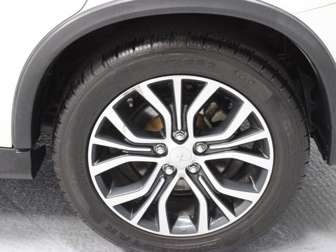 Used 2016 Mitsubishi Outlander Sport ES FWD image 17
