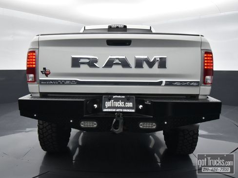 Used 2017 RAM 2500 Limited AWD/4WD image 6