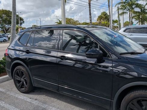 Used 2024 Volkswagen Tiguan SE R-Line image 4