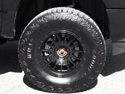 Used 2021 Nissan Titan S w/ HD Front GAWR Package AWD/4WD image 42