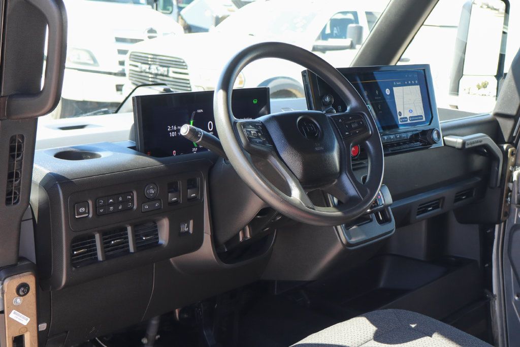 Used 2023 Chevrolet Brightdrop 600 w/ Active Safety Package 2 AWD/4WD image 17