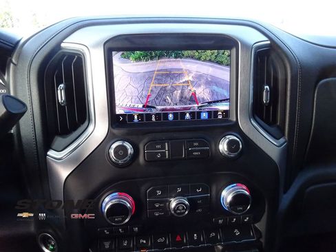 Used 2021 GMC Sierra 2500 SLT w/ SLT Premium Package image 28