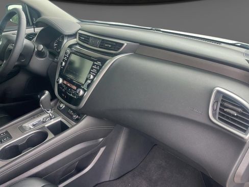 Used 2022 Nissan Murano SV FWD image 24