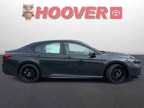 New 2026 Toyota Camry SE image 2