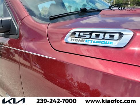 Used 2022 RAM 1500 Laramie AWD/4WD image 6