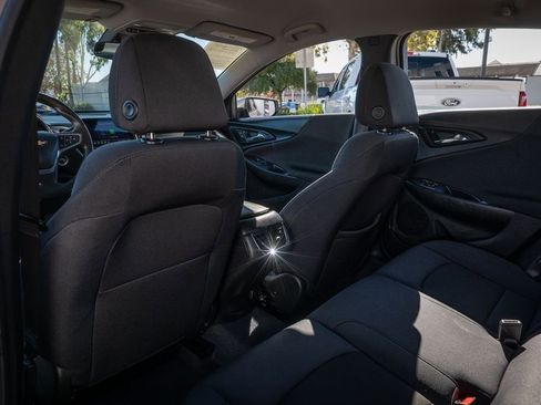 Used 2023 Chevrolet Malibu LT image 29