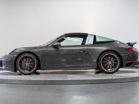 Used 2017 Porsche 911 Targa 4S image 7