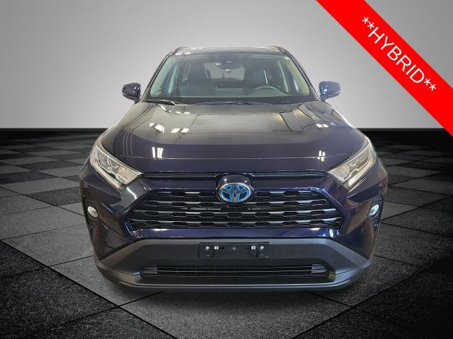 Used 2021 Toyota RAV4 XLE Premium AWD/4WD image 2